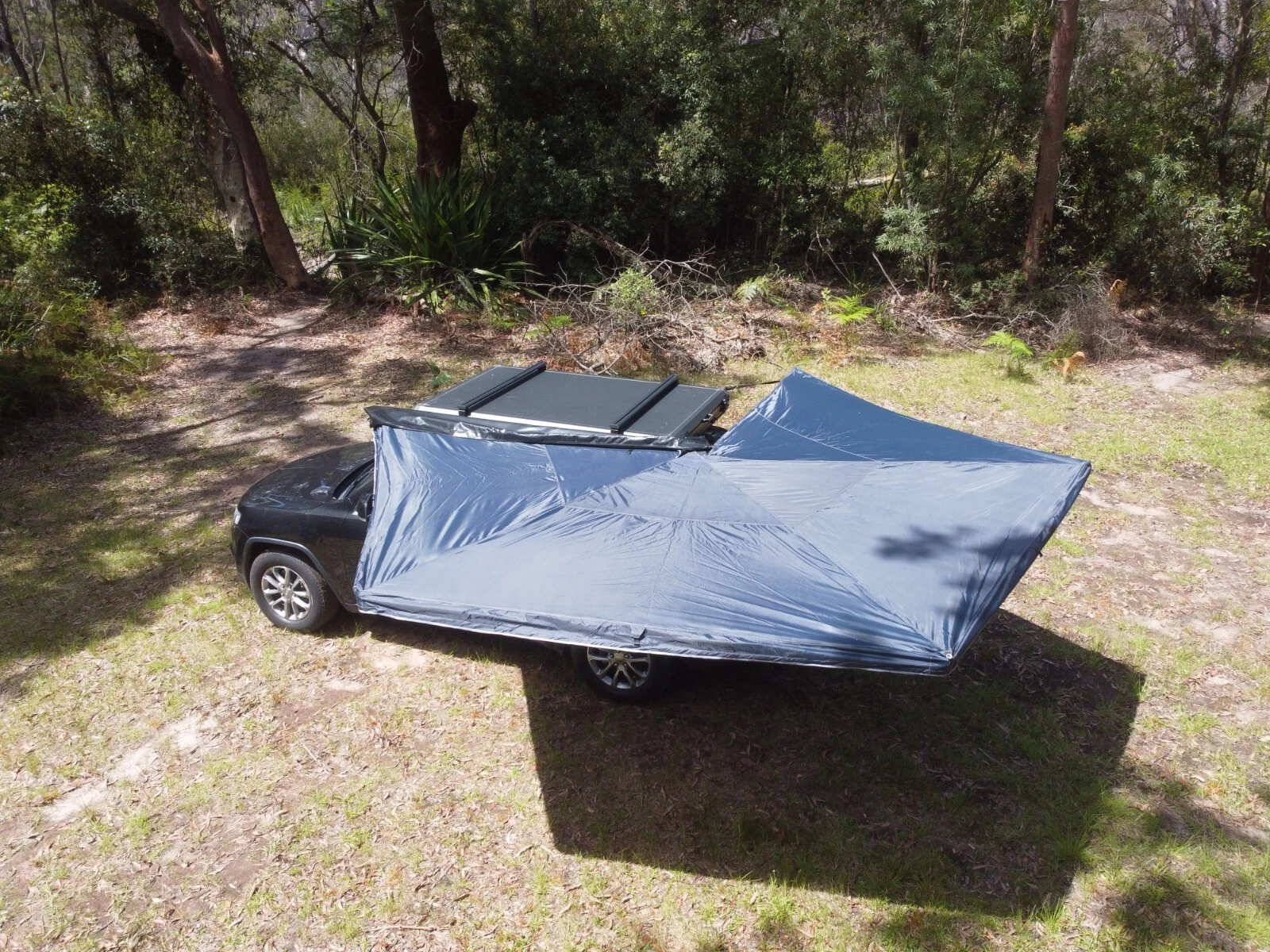 KINGCAMP KT2635 Vehicle Shading System 270° Black - Image 9